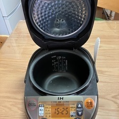 (取引中)象印 炊飯器 5.5合 IH式 極め炊き NP-VQ10の画像