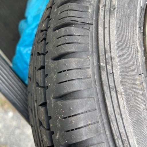 タイヤ145R12
