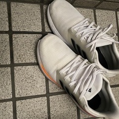 【3/16取引予定】adidas シューズ　白　29cmの画像