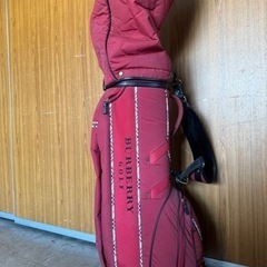 受け取り者決まりました?‍♀️バーバリーのゴルフバッグとクラブセット