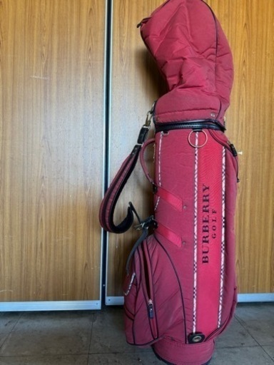 受け取り者決まりました?‍♀️バーバリーのゴルフバッグとクラブセット