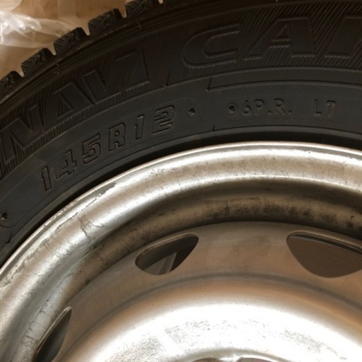 145R 12 6PR Goodyear スタッドレスタイヤ、アルミホイール付き　2022年式　ほぼ新品 145R 12 6PR Goodyear スタッドレスタイヤ、アルミホイール付き 2022年