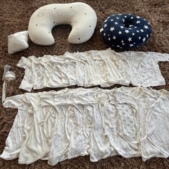 出産準備セット　　授乳クッション　円座クッション　肌着　哺乳瓶