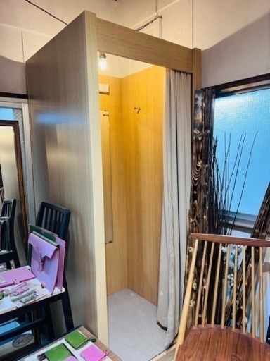 【木製試着室/美品/定価10万超】解体可能@目黒区にて引取り