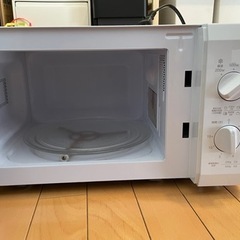 電子レンジ【電子レンジ台とのまとめて受け取り優先】の画像
