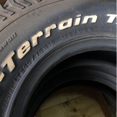 タイヤ　中古　LT245/75R16 120/116S グッドリッチ　溝　10〜11mmの画像