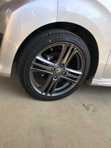 タイヤ、ホイールセット16インチ　４本