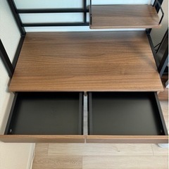 ニトリ　机　学習　5枚目、赤❌の部分はないです。の画像