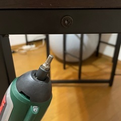 仕事用デスク　PCデスクの画像