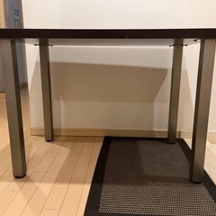 テーブル