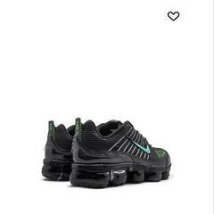 スニーカーの画像