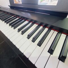 ヤマハピアジェーロ NP-12B電子キーボードの画像
