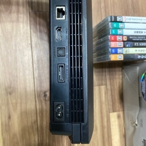 【お取終了】ps3本体　ソフト８本　電源ケーブル　コントローラー１つ