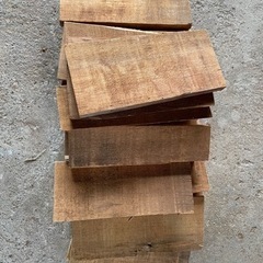 薪　焚き木　木材　　の画像