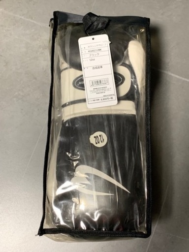 【新品タグ付】ボディメーカー　ボクシンググローブ　12OZ  ブラック