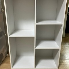 本棚 0円でお譲り致します。