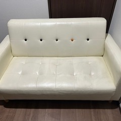 2人かけソファ無料差し上げます。