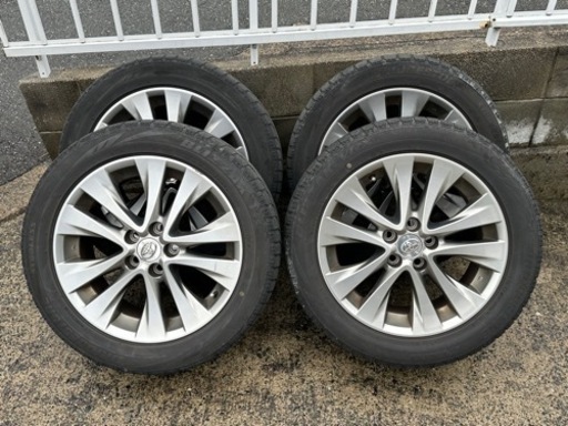 18インチアルミホイールとスタッドレスタイヤ４本セット