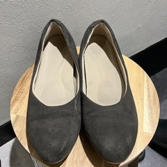 【美品】レディース　ローヒールパンプス　24.5の画像