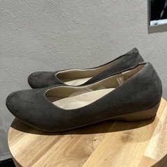 【美品】レディース　ローヒールパンプス　24.5の画像