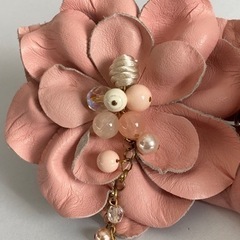コサージュ　ブローチ　ピンク色お花