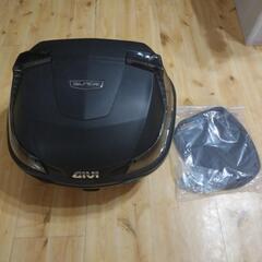 【募集中】givi blade 37L 鍵２本　ステー　リアボックス