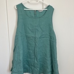 タンクトップ　ほぼ新品