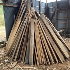 木材。薪ストーブにいかがですか。の画像