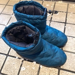 ワークマン　防寒ブーツ 氷雪耐滑ケベックネオ　