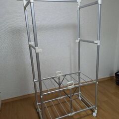 室内　洗濯物干し