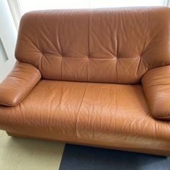 カリモク　2P 本革ソファ