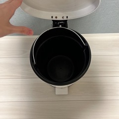【ゴミ箱】12L ペダル式の画像