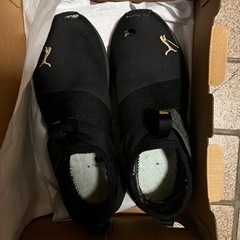 PUMAスニーカーの画像