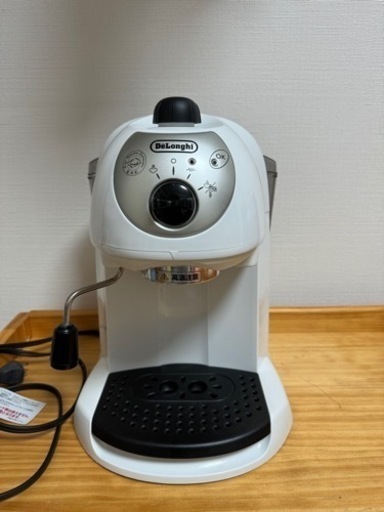 デロンギ　エスプレッソ・カプチーノ　メーカー　EC200N