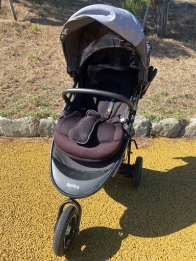 ベビーカー　aprica
