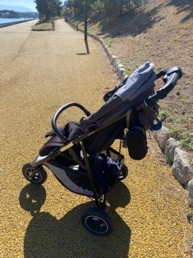 ベビーカー　aprica