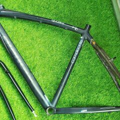 🔥 Bianchi カーボンフォーク(艶消し) 🔥の画像