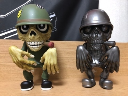 メディコムトイ  S.O.D サージェントD フィギュア ノーマルver600体限定　ガンメタver100体限定のセット