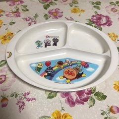 キッズプレート　アンパンマン