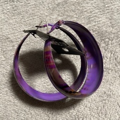 アジア　柄　ピアスの画像