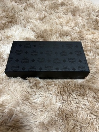 新品同様(保存袋・箱付き)MCM 総柄 ラウンドファスナー 長財布 ウォレット