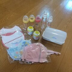 哺乳瓶、携帯哺乳瓶、レンジ消毒器具、スタイ、離乳食用品セット