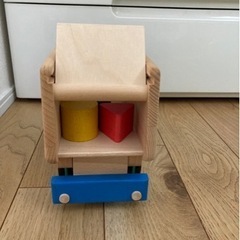 木製玩具　車　型落としの画像
