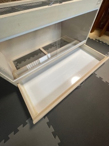 爬虫類木製ケージ 天井開閉
