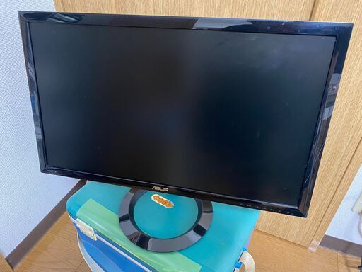 ゲーミングパソコン、液晶モニタセット格安で譲ります