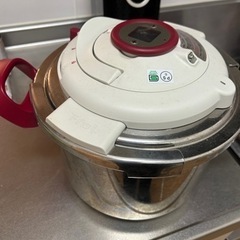 【販売済】T-fal 圧力鍋