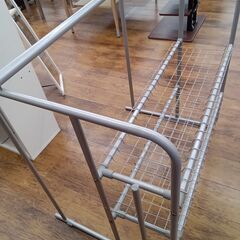 ★ジモティ割あり★  押入れ収納 シルバー H91×D66×W95～148 クリーニング済み MT620の画像