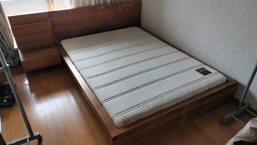 【受付3月14日まで】値下げ！IKEA製　ダブルベッド　マットレス付　訳あり品