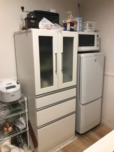 冷蔵庫、食器棚、オーブンレンジ【セット】