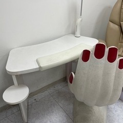 家具 テーブル　椅子の画像